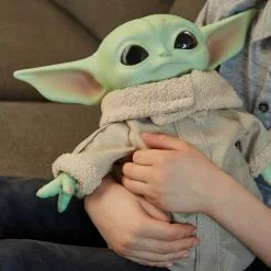 MATTEL FIGURINE PELUCHE L' ENFANT BABY YODA STAR WARS -Pas Cher JoueClub Magasin 4ab5e5ef0325220e8d76feefaa99276af6198f22 08027491 04