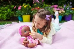 MATTEL MY GARDEN BABY - POUPON BÉBÉ PAPILLON FRAISE SE RÉGALE -Pas Cher JoueClub Magasin aae3467ea262f7aa581b1298a4a4ce0fe56b95c0 41000598 05