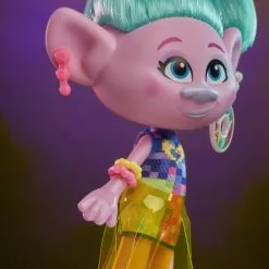 Hasbro TROLLS - POUPEE MANNEQUIN FASHION DELUXE -Pas Cher JoueClub Magasin bd57a48d975ee793a8e086d1b7bff58d6da900bd 10022203 04